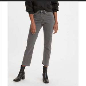 Levi's° Women's High-Rise Wedgie
Straight Cropped Jeans